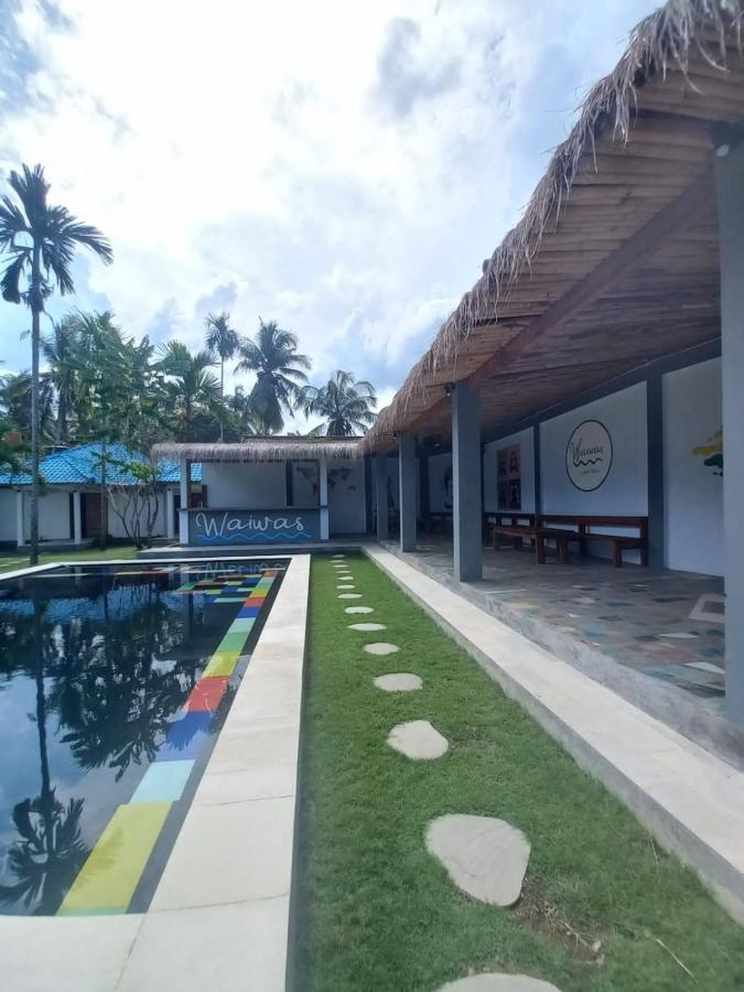 Waiwas Hostel Kuta  Екстер'єр фото