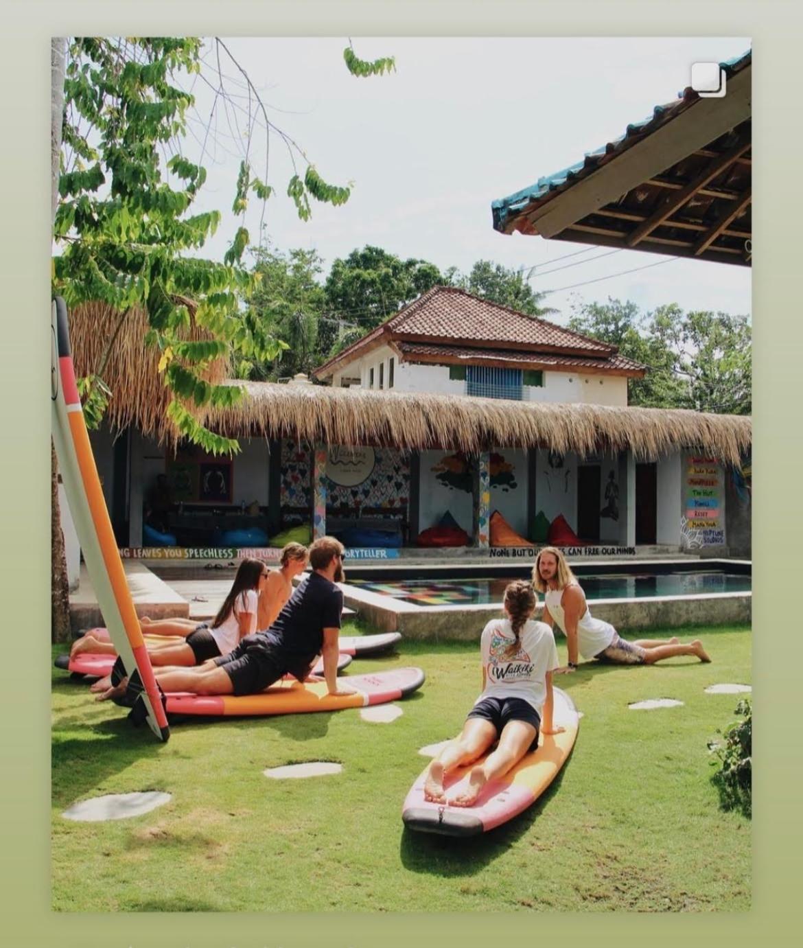 Waiwas Hostel Kuta  Екстер'єр фото
